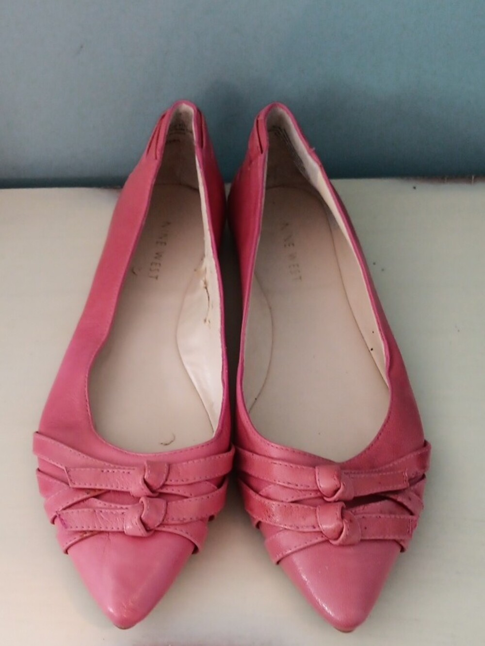 ^ Nine West Coral Pink Leather Pointed-Toe Strappy Ballet Flats